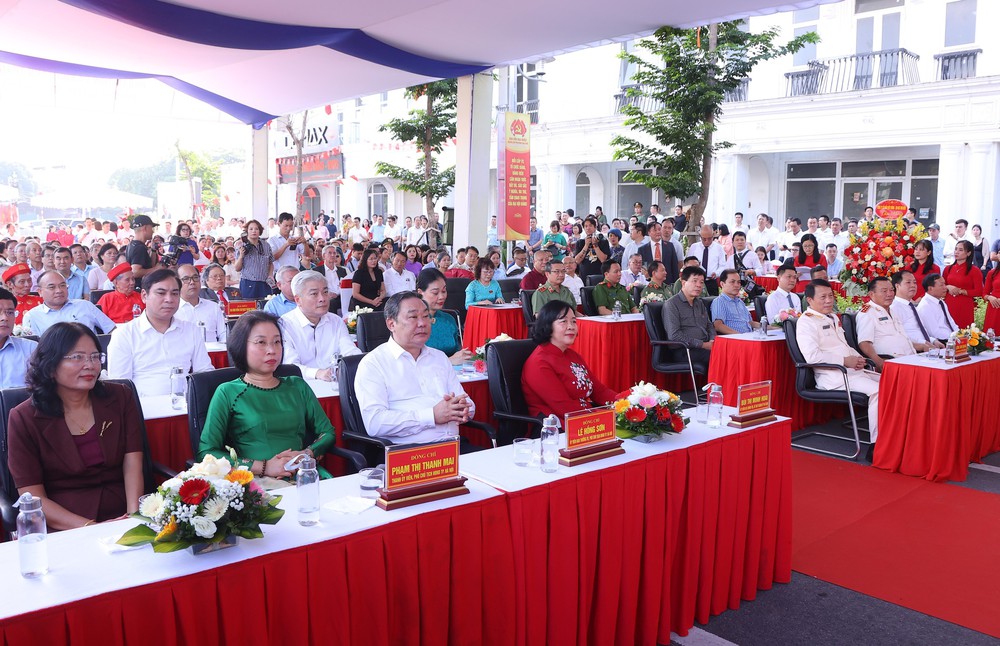 Hà Nội: Gắn biển tên phố Lê Giản và phố Bạch Thành Phong - Ảnh 4.