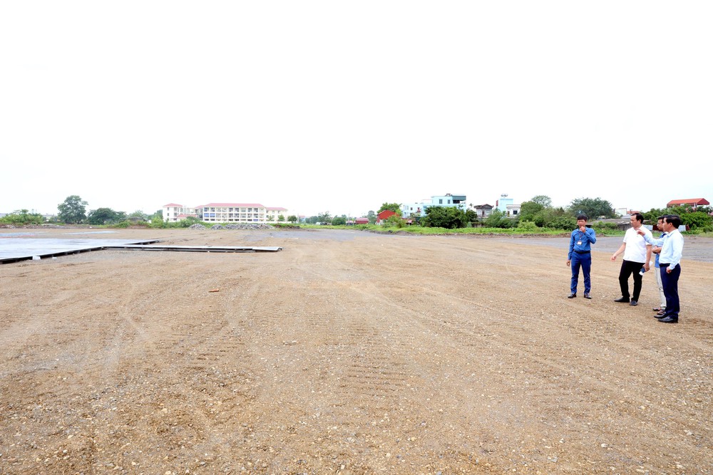 Ninh Bình rà soát mặt bằng dự án đường sắt tốc độ cao Bắc - Nam - Ảnh 2.