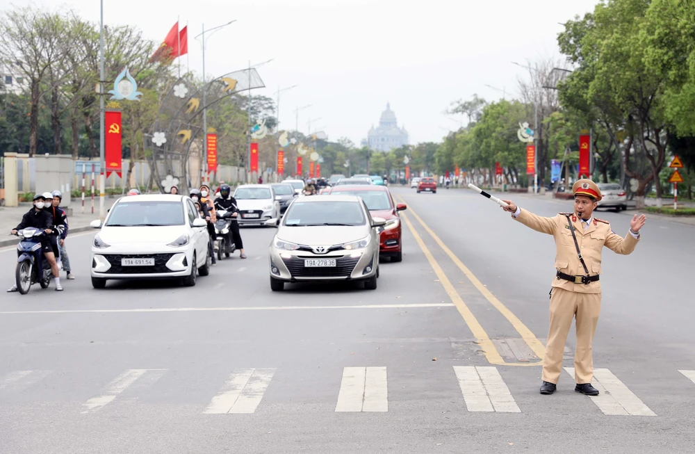 80 năm Quốc khánh: Hà Nội điều chỉnh thời gian phân luồng giao thông phục vụ Tổng hợp luyện lần 1 - Ảnh 1.