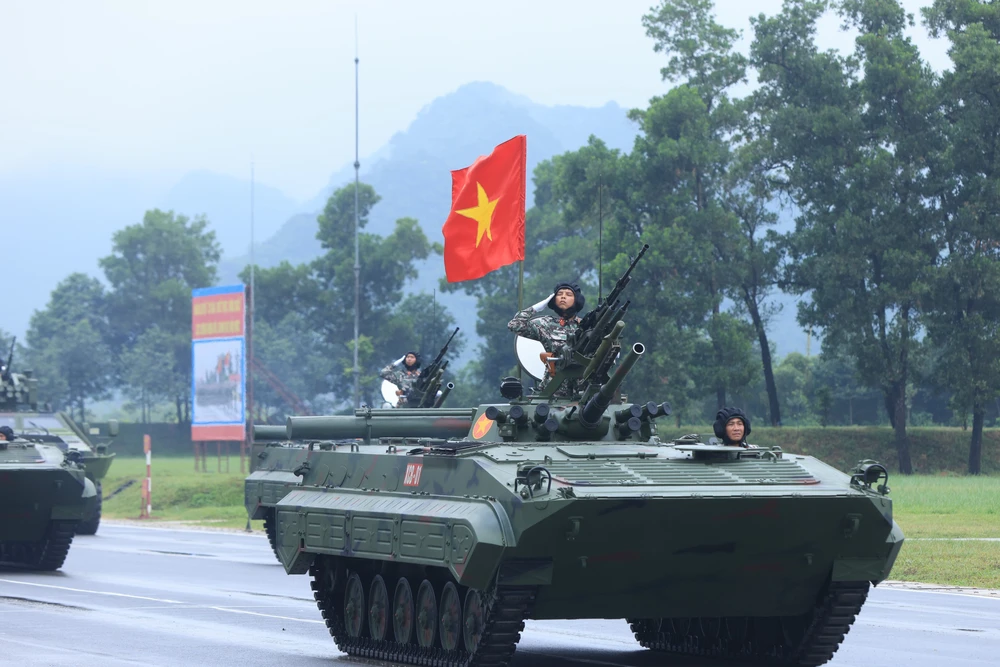 Bố trí điểm tập kết phương tiện đưa, đón đại biểu và nhân dân dự lễ diễu binh, diễu hành - Ảnh 1.