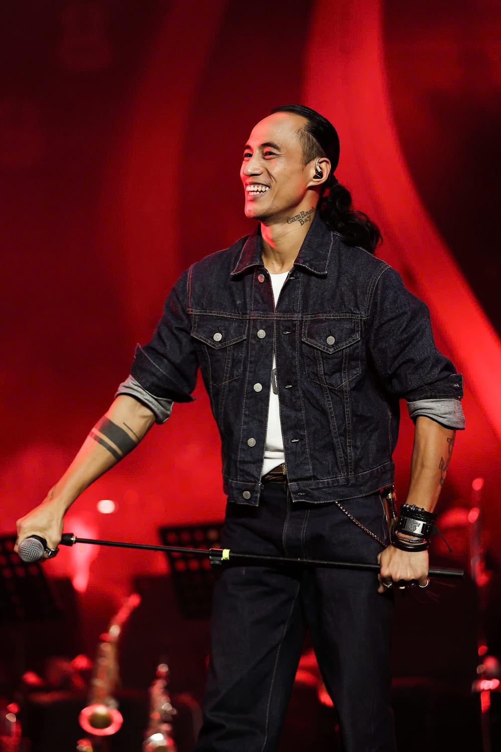 Phạm Anh Khoa ra mắt single &quot;Dân tôi ca&quot; - Ảnh 4.