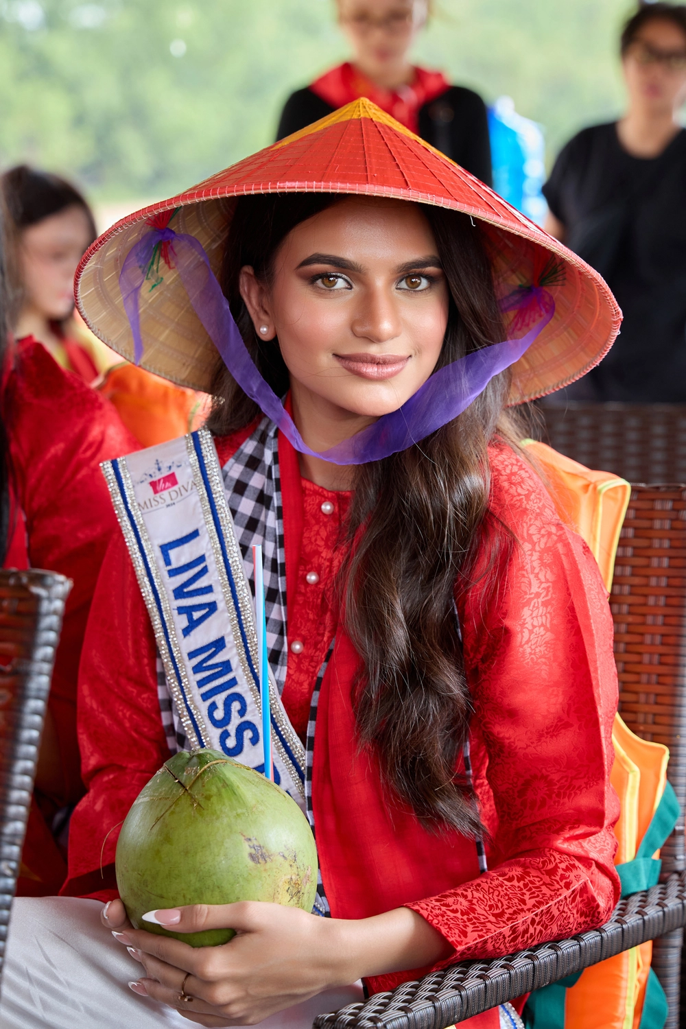 Miss Cosmo 2025 khởi động ý nghĩa với hoạt động thiện nguyện và khám phá miền Tây - Ảnh 17.