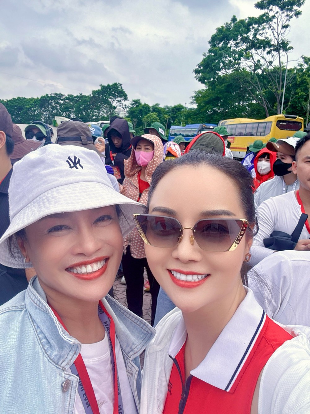 Việt Hoa, Đỗ Duy Nam,... cùng dàn nghệ sĩ hào hứng tham gia hợp luyện diễu binh, diễu hành dịp &quot;A80&quot; - Ảnh 11.