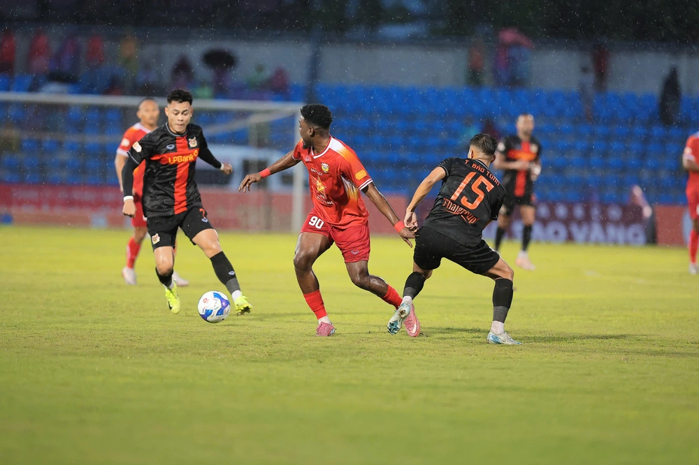 BLV Vũ Quang Huy: “Đối đầu căng thẳng và những kỳ vọng về chuyên môn” - Ảnh 1.
