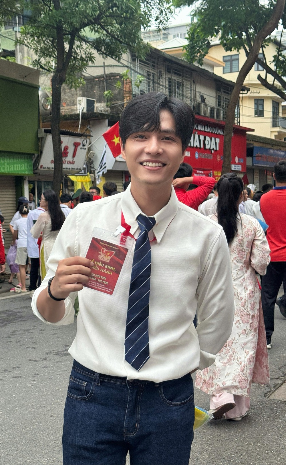 Việt Hoa, Đỗ Duy Nam,... cùng dàn nghệ sĩ hào hứng tham gia hợp luyện diễu binh, diễu hành dịp &quot;A80&quot; - Ảnh 7.