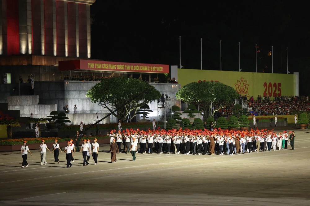 Tổng hợp luyện diễu binh, diễu hành lần thứ nhất của sự kiện A80 - Ảnh 6.