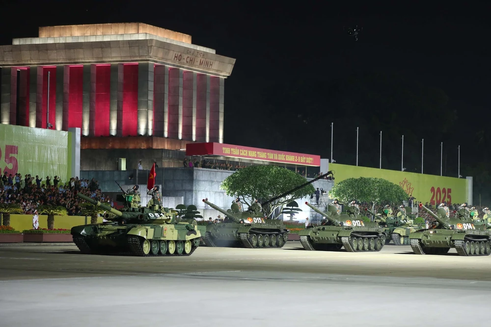 Tổng hợp luyện diễu binh, diễu hành lần thứ nhất của sự kiện A80 - Ảnh 2.