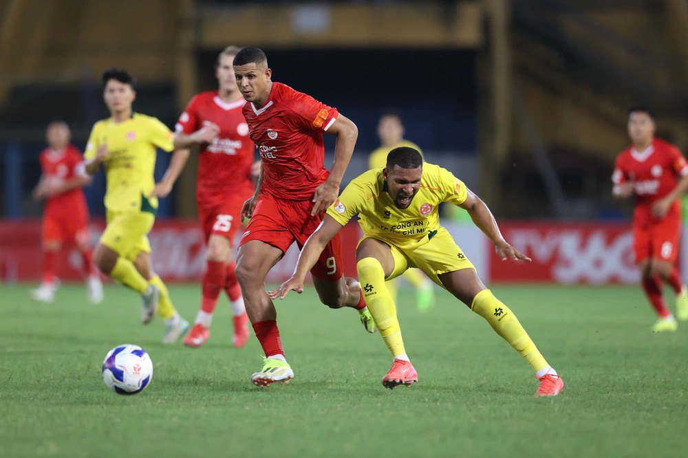 Sau Tết Bính Ngọ, V-League lại căng - Ảnh 1.