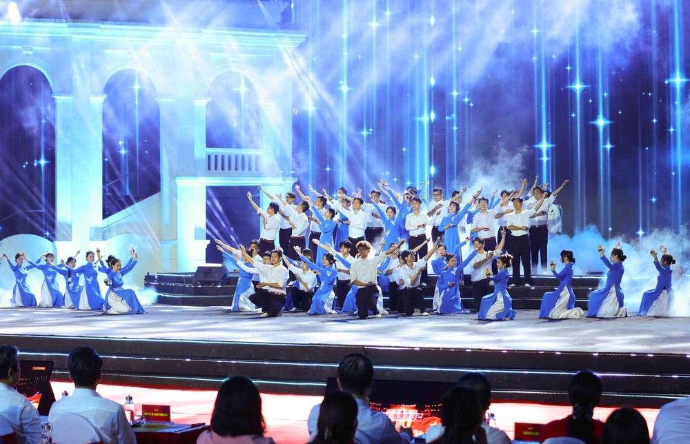 Cầu truyền hình “Thời cơ vàng” - Lan tỏa khát vọng xây dựng một Việt Nam hùng cường - Ảnh 9.