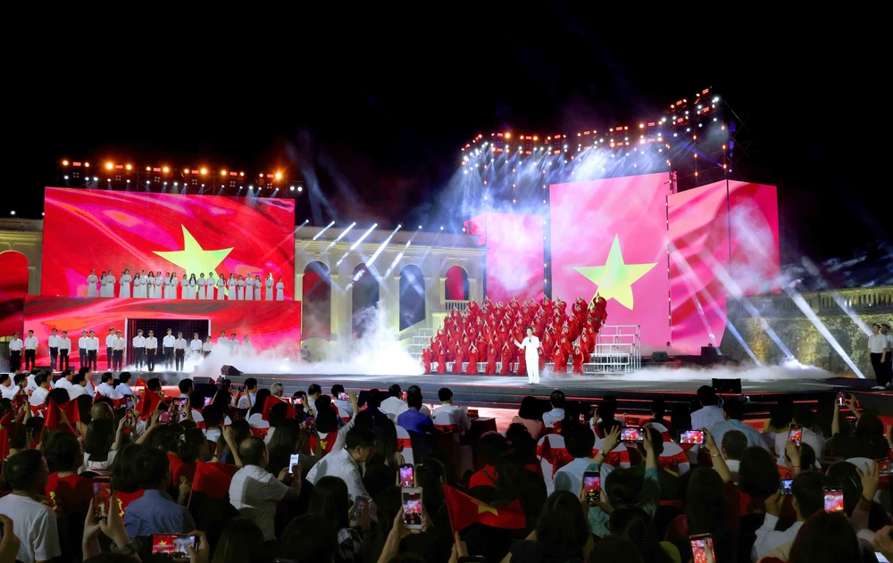 Chương trình Cầu truyền hình chính luận - nghệ thuật đặc biệt “Thời cơ vàng” - Ảnh 7.
