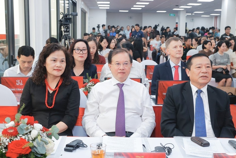 Triển lãm thành tựu đất nước: Sự kiện chính trị-văn hóa quan trọng góp phần lan tỏa tinh thần dân tộc - Ảnh 3.