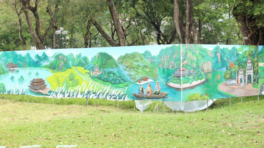 Triển lãm tranh “Chào Việt Nam – Quê hương tôi”: Bản trường ca bằng hội họa về đất nước và con người Việt Nam - Ảnh 1.