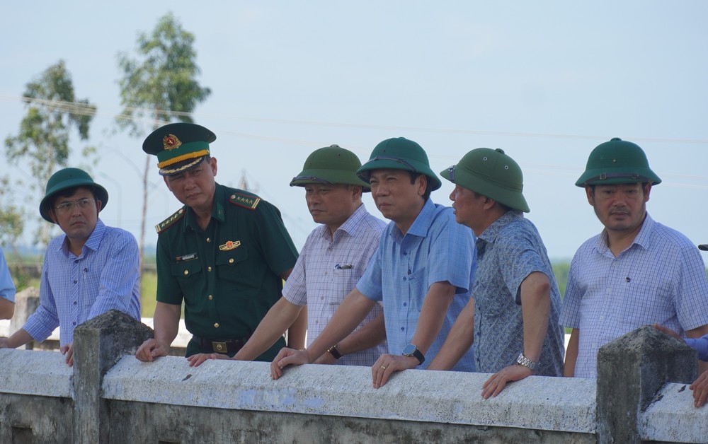 Các địa phương lên phương án ứng phó với bão số 5 - Ảnh 2.