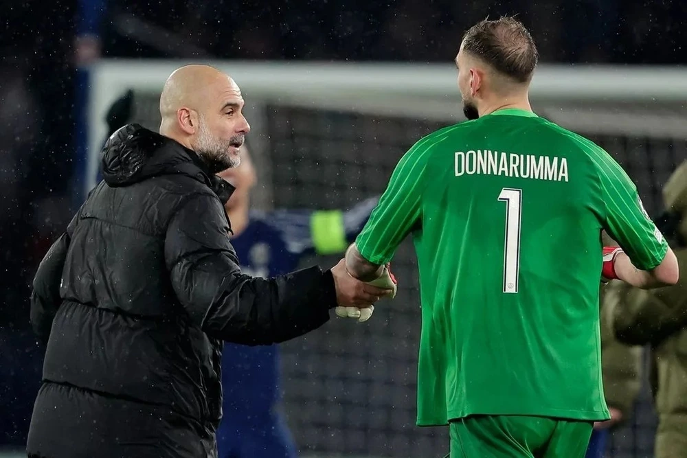 Thủ môn mới mắc sai lầm, Man City nhanh chóng đạt thỏa thuận chiêu mộ Donnarumma - Ảnh 1.