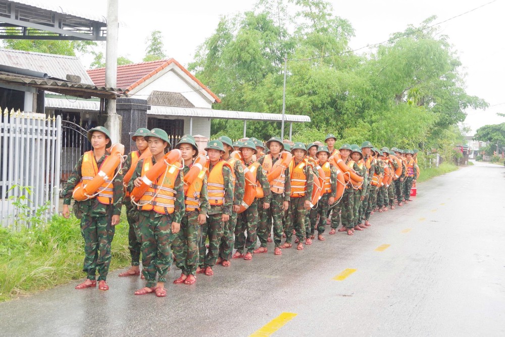 Triển khai Sở Chỉ huy tiền phương của Chính phủ phục vụ chỉ đạo trực tuyến ứng phó bão số 5 - Ảnh 3.