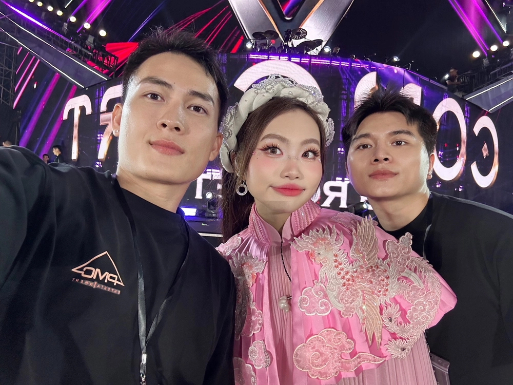Cặp đôi đứng sau visual giúp Phương Mỹ Chi tỏa sáng ở “Em Xinh Say Hi” - Ảnh 4.