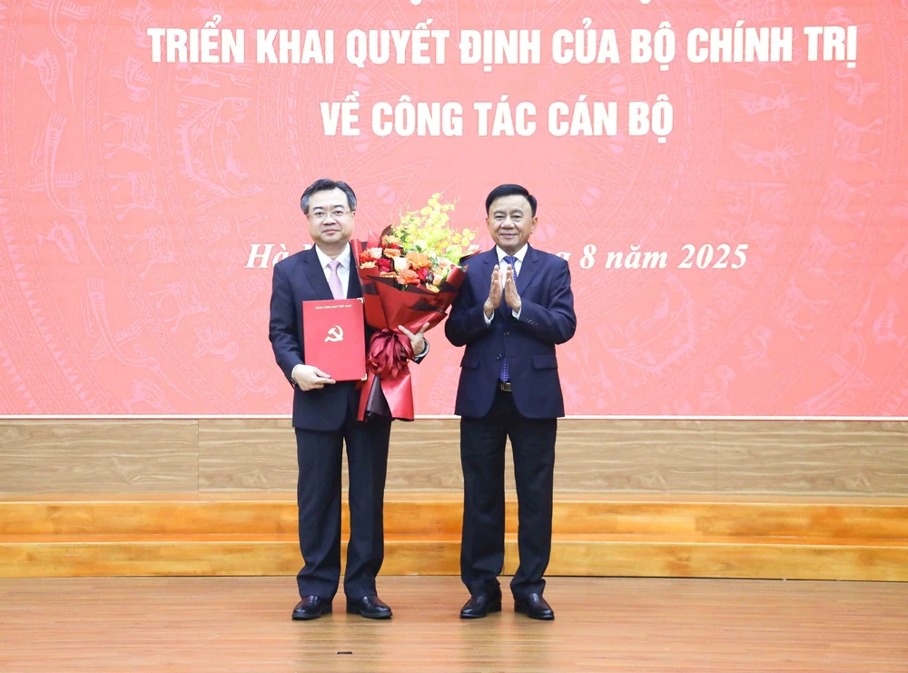 Trao Quyết định bổ nhiệm Trưởng Ban Chính sách, chiến lược Trung ương cho đồng chí Nguyễn Thanh Nghị - Ảnh 2.