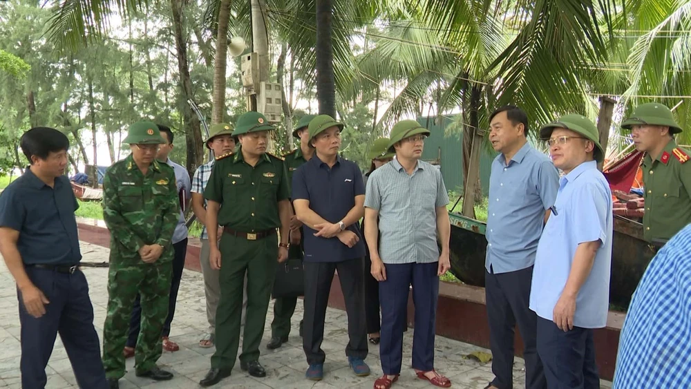 Công tác ứng phó với bão số 5 - Ảnh 7.