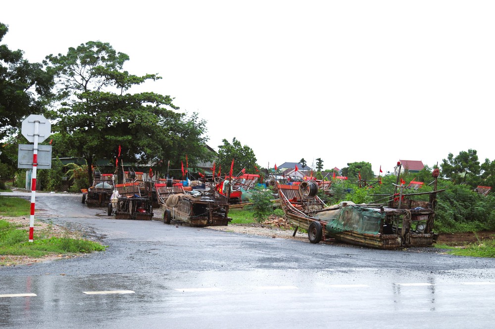 Thủ tướng yêu cầu triển khai quyết liệt công tác ứng phó bão số 5 - Ảnh 11.