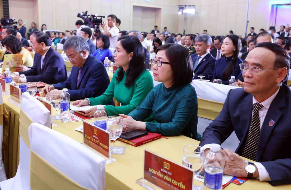 Thủ tướng Phạm Minh Chính: Bộ và ngành Tư pháp đưa công tác xây dựng và thi hành pháp luật thành lợi thế cạnh tranh quốc gia - Ảnh 9.