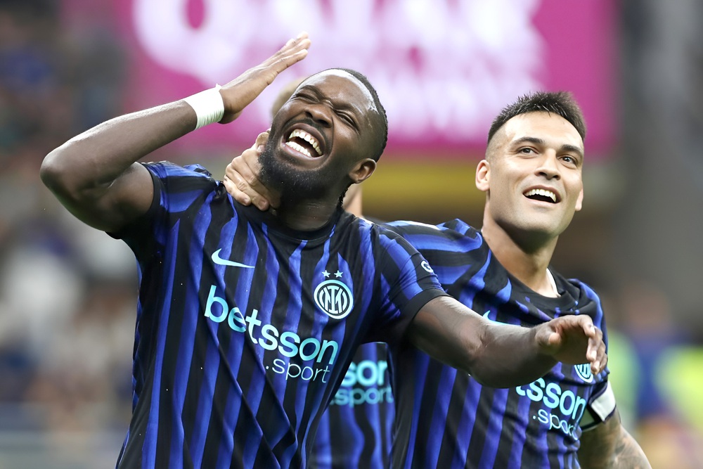 Inter đại thắng trận ra quân: “Di sản Inzaghi” và dấu ấn của Chivu - Ảnh 1.