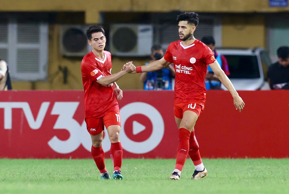Tin nóng bóng đá Việt hôm nay 27/8: 7 tuyển thủ Việt Nam hội quân muộn; V-League kết thúc chuyển nhượng trước mùa giải - Ảnh 1.
