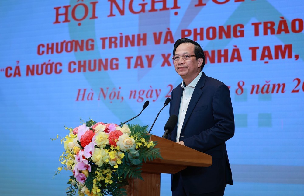 Thủ tướng chủ trì Hội nghị tổng kết Chương trình và Phong trào thi đua “Cả nước chung tay xóa nhà tạm, nhà dột nát” - Ảnh 7.