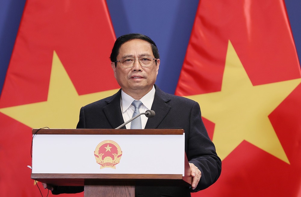 Thủ tướng chỉ đạo nhanh chóng khắc phục hậu quả bão số 5 và mưa lũ, khôi phục sản xuất, kinh doanh - Ảnh 1.