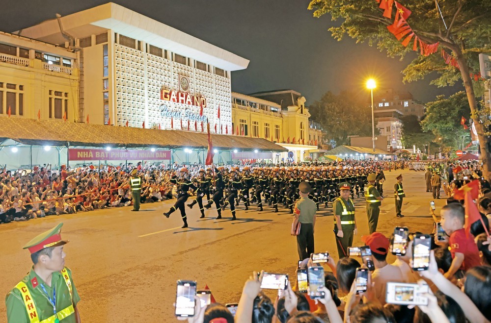 80 năm Quốc khánh: Hà Nội phân luồng giao thông phục vụ chương trình sơ duyệt Lễ kỷ niệm - Ảnh 2.