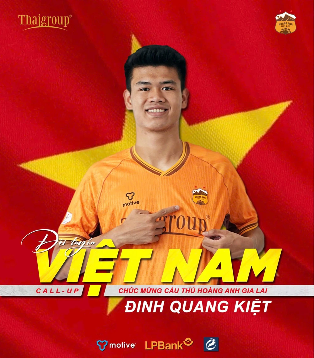 Những điều cần biết về cầu thủ cao nhất trong lịch sử đội tuyển Việt Nam - Ảnh 2.