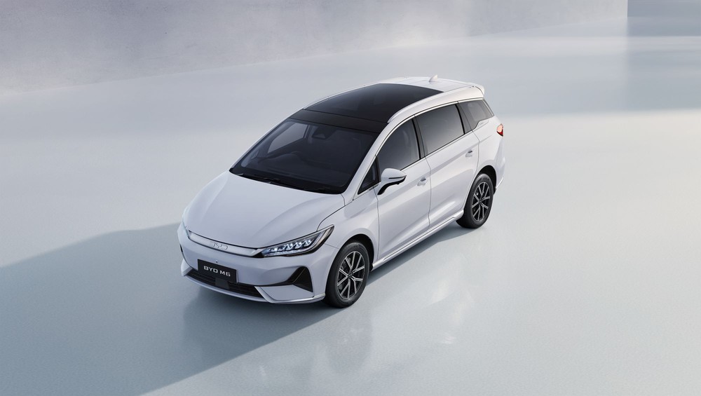 BYD chạy đua xe điện công nghệ tại Việt Nam - Ảnh 1.