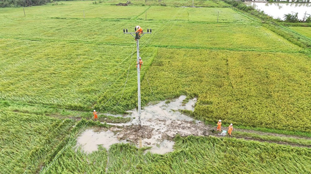 Ảnh hưởng bão số 5: 55 người thương vong và mất tích; mưa lớn gây ngập, thiệt hại 92.226 ha lúa - Ảnh 4.