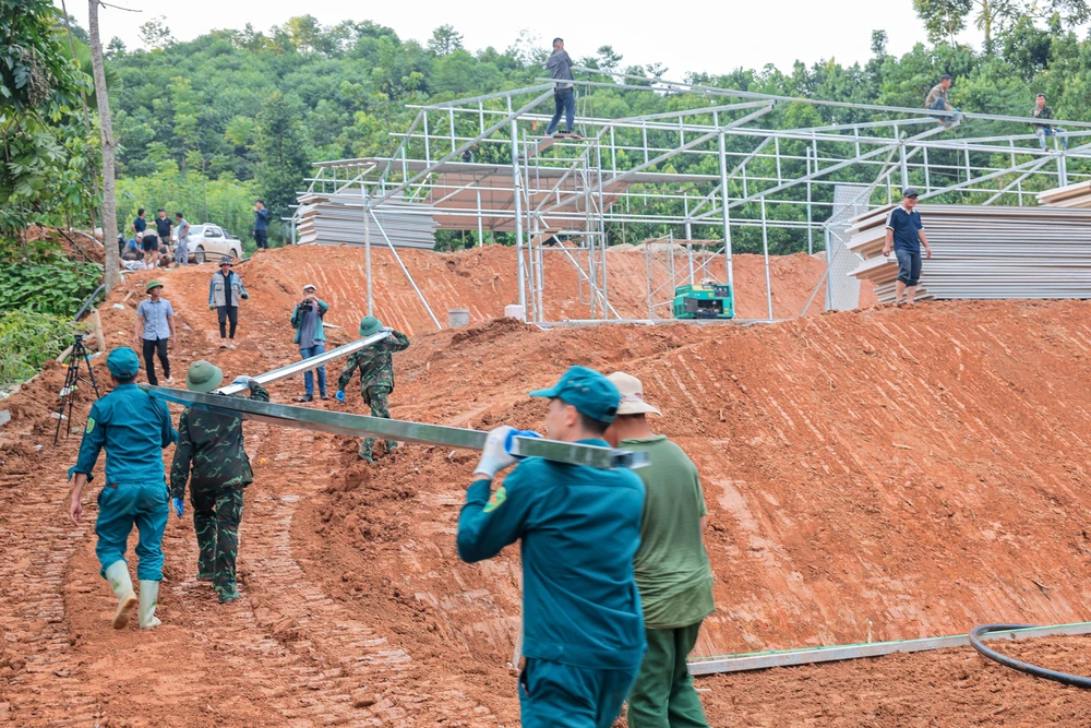 Tái hiện sống động hành trình 80 năm vẻ vang của Quốc hội Việt Nam - Ảnh 5.