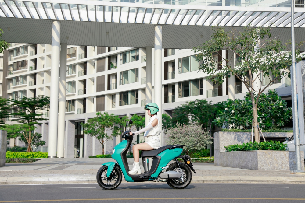 Vì sao Yamaha chọn con đường riêng cho xe điện NEO's thay vì theo xu hướng thuê pin? - Ảnh 1.