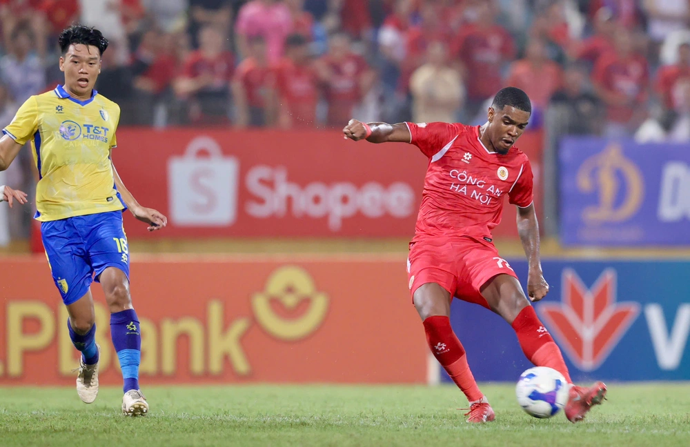 Vòng 3 LPBank V-League 2025/26: Hà Nội FC trong vùng xoáy khủng hoảng - Ảnh 1.