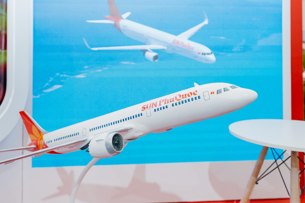 &quot;Cất cánh&quot; chuyến bay nghệ thuật của Sun Group tại triển lãm A80 - Ảnh 7.