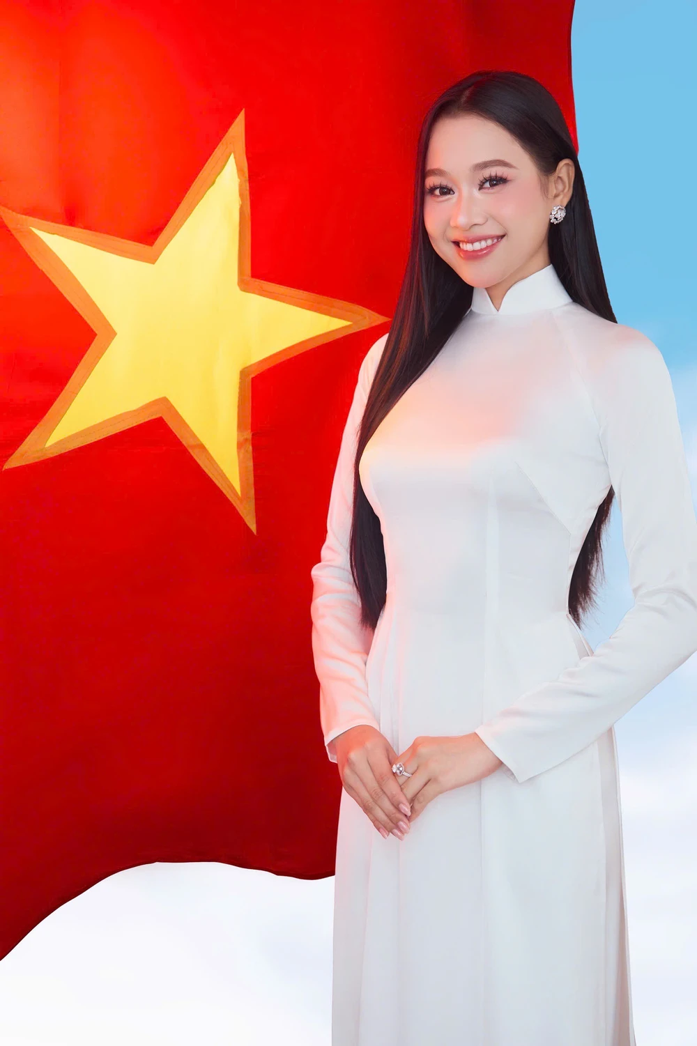 Hoa hậu Biển đảo Việt Nam 2025 Mỹ Linh đẹp tựa nàng thơ mừng 2/9 - Ảnh 2.