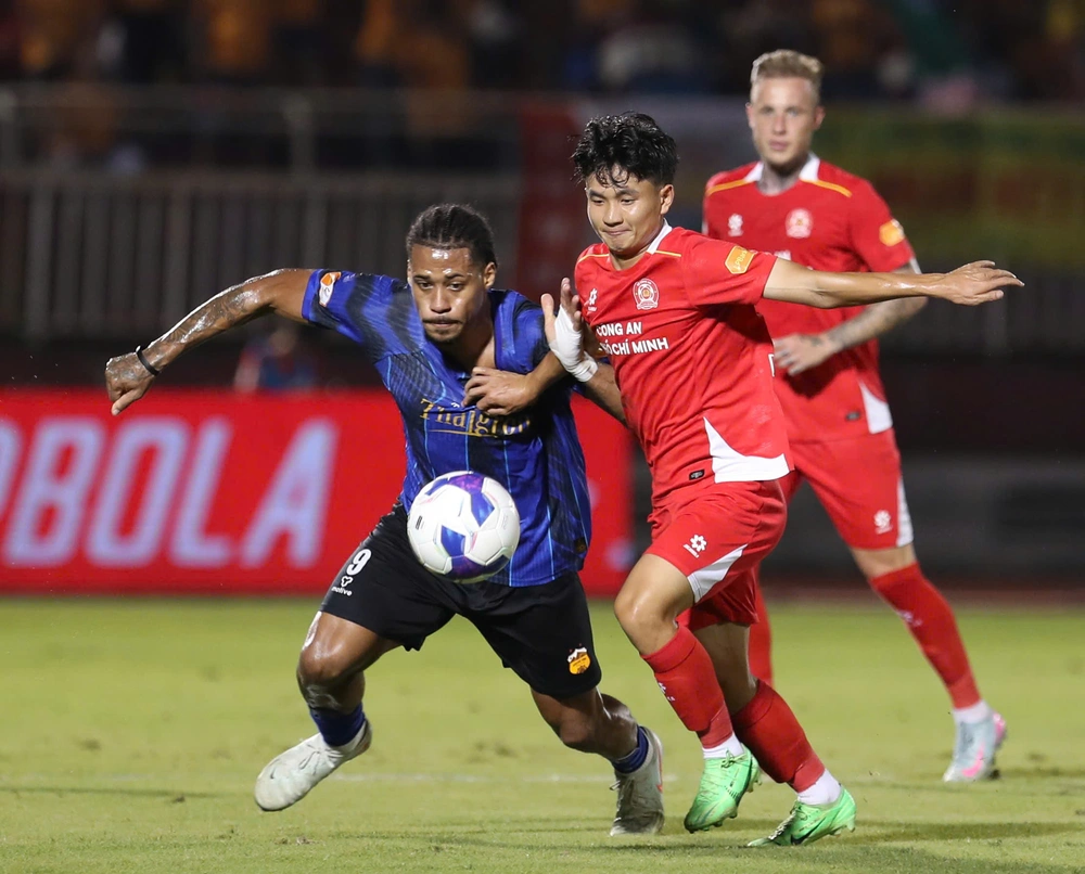 Hai cựu vương Hà Nội FC và HAGL cùng lạc lối ngay đầu mùa V-League 2025/26 - Ảnh 3.