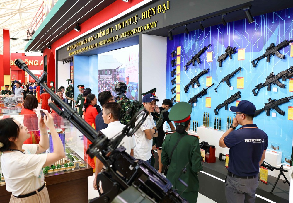 vnapotalgiantrungbaycuaboquocphongtaitrienlamthanhtuudatnuoc80namhanhtrinhdoclap-tudo-hanhphuc8240703-1756376136124217708929.jpg