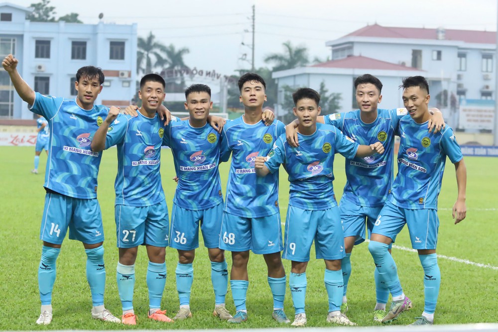 Tin nóng bóng đá Việt Nam hôm nay 30/8: U23 Việt Nam và ĐTQG đồng loạt hội quân; HLV Nhật Bản hài lòng về U16 nữ Việt Nam - Ảnh 3.