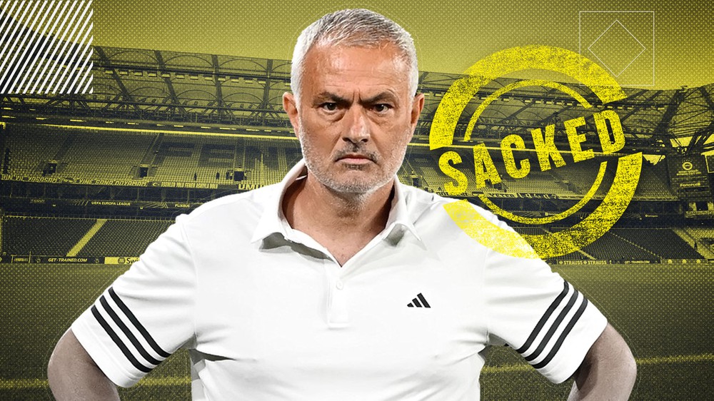 HLV Jose Mourinho bị Fenerbahce sa thải - Ảnh 1.