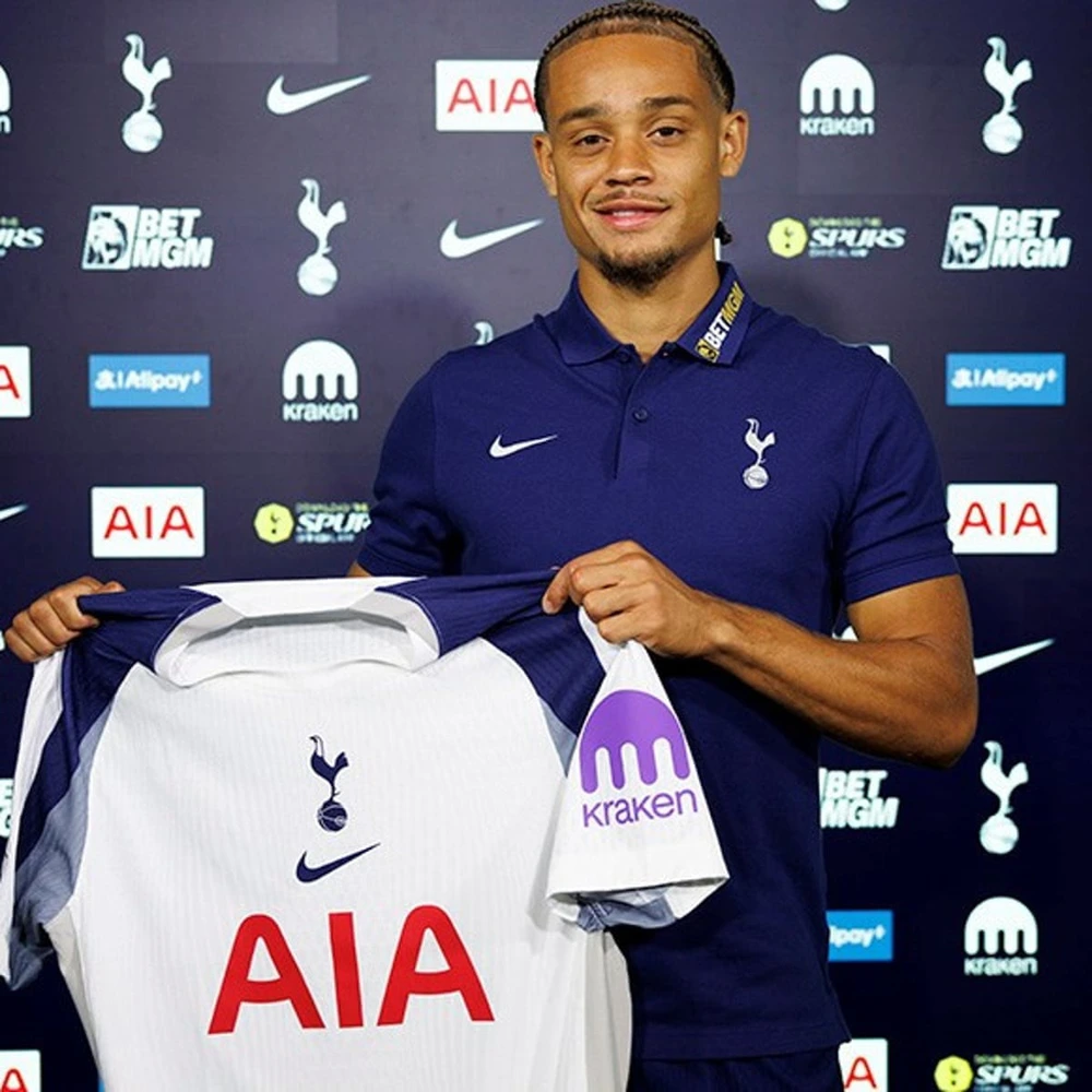 Tottenham ra mắt &quot;số 10&quot; mới sau thất bại liên tiếp trên thị trường chuyển nhượng  - Ảnh 1.
