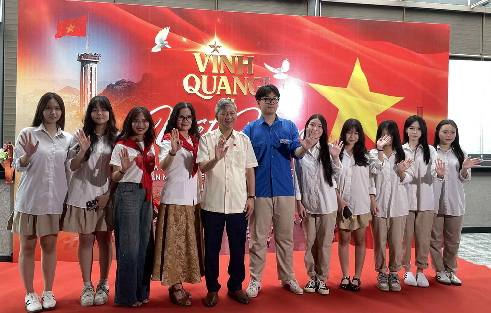 &quot;Vinh quang, ơi Việt Nam&quot; - Khúc ca đoàn kết và tự hào dân tộc - Ảnh 2.