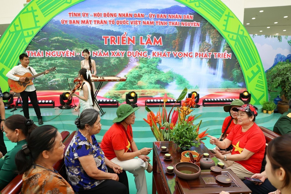 Triển lãm thành tựu đất nước: Cơ hội lớn để thưởng thức, trải nghiệm, mua sắm các sản phẩm tinh hoa từ mọi miền đất nước - Ảnh 1.