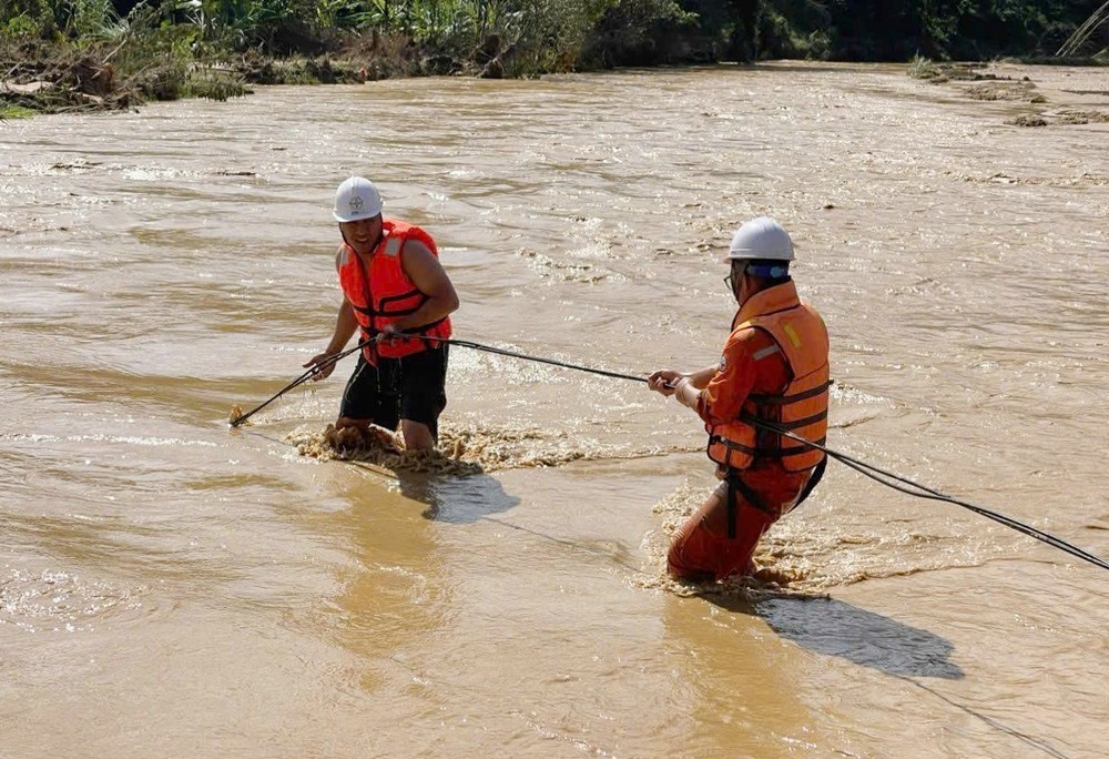 Thủ tướng Chính phủ chỉ đạo tập trung khắc phục hậu quả mưa lũ, lũ quét, sạt lở đất tại 3 tỉnh - Ảnh 6.