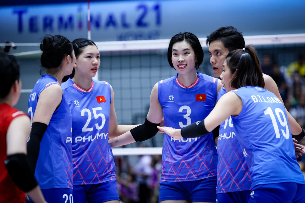 Sau chặng 1 SEA V.League 2025, tổng tiền thưởng mà tập thể ban huấn luyện và cầu thủ của đội bóng chuyền nữ quốc gia nhận được kể từ đầu năm 2025 sẽ vượt mốc 1 tỷ đồng.