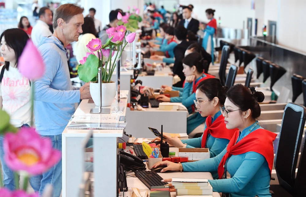 Triển lãm thành tựu đất nước: Độc đáo, ấn tượng những hiện vật “có một không hai” - Ảnh 4.