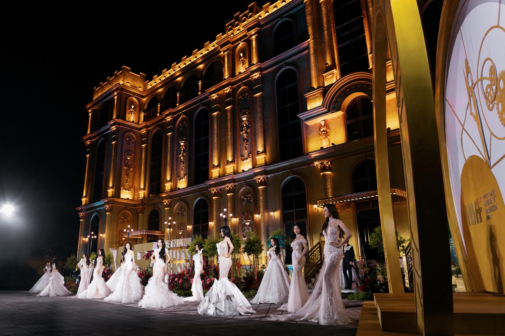 Dàn người đẹp Miss Grand Vietnam 2025 khoe sắc với áo dài, tạo dấu ấn đặc biệt mừng Quốc khánh - Ảnh 10.