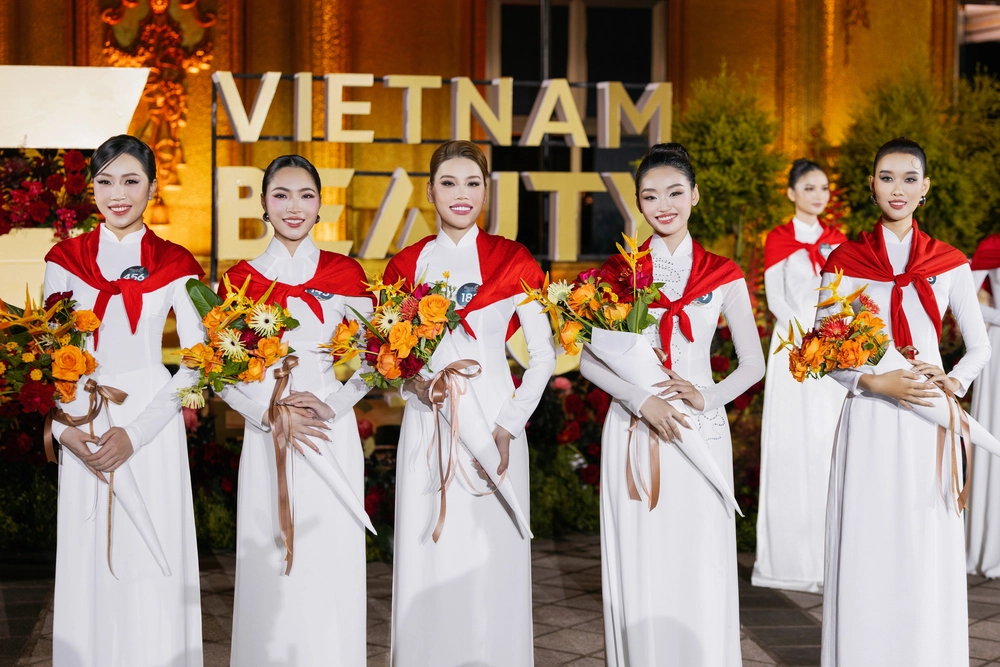 Dàn người đẹp Miss Grand Vietnam 2025 khoe sắc với áo dài, tạo dấu ấn đặc biệt mừng Quốc khánh - Ảnh 15.