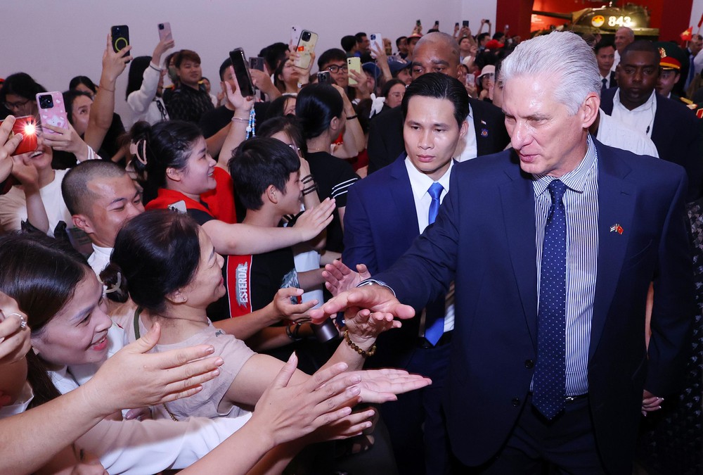 Bí thư Thứ nhất, Chủ tịch nước Cuba Miguel Diaz-Canel thăm Bảo tàng Lịch sử Quân sự Việt Nam - Ảnh 9.